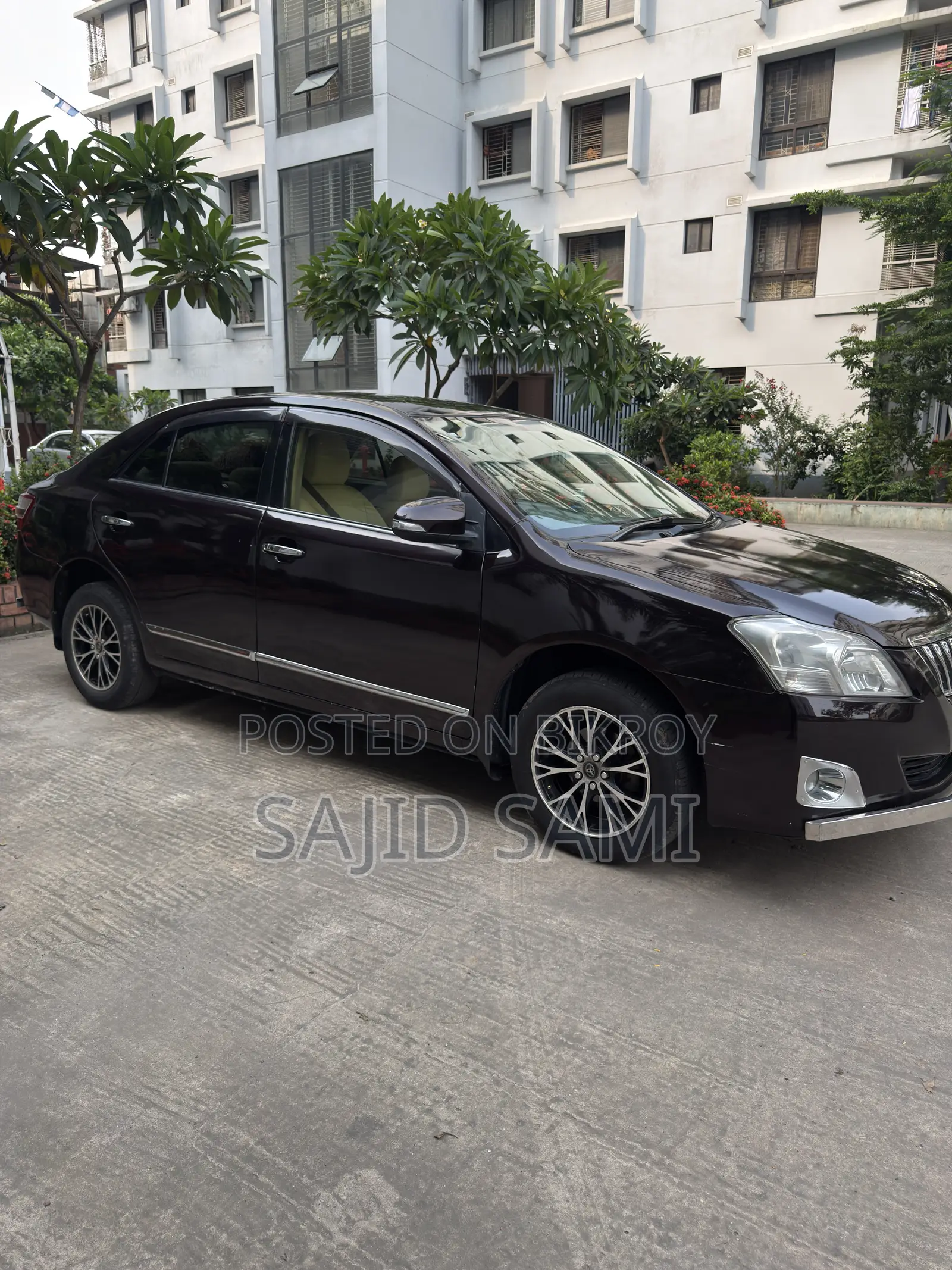 Toyota Premio 2012 Brown