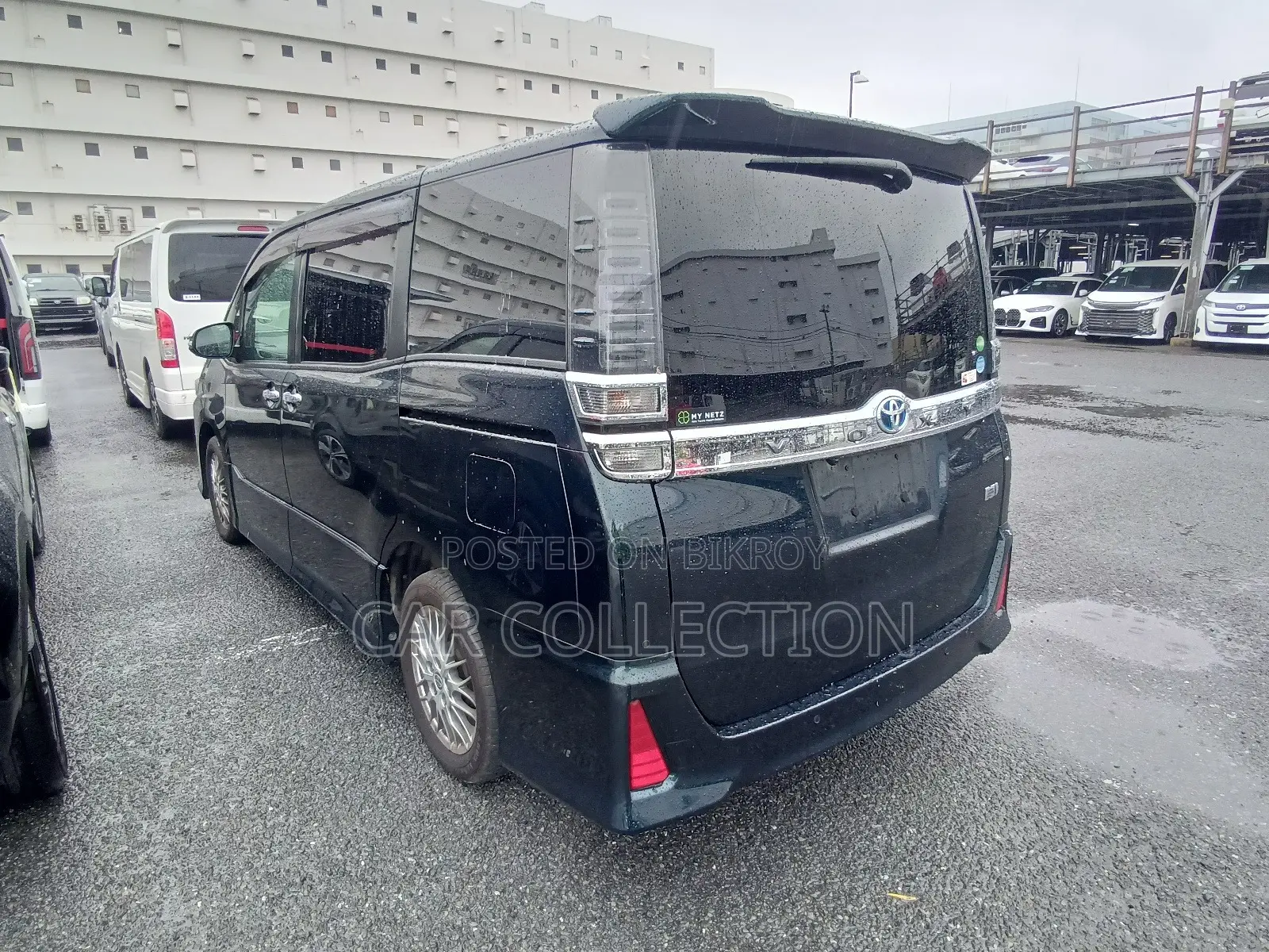 Toyota Voxy 2021 Blue