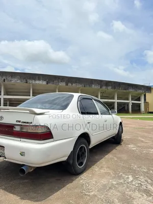 Toyota Corolla 1994 White