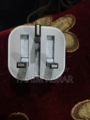 পাওয়ার অ্যাডাপ্টার