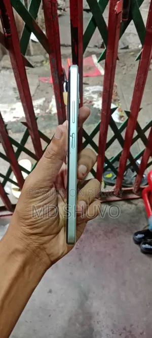 Symphony Helio 80 128 GB Green