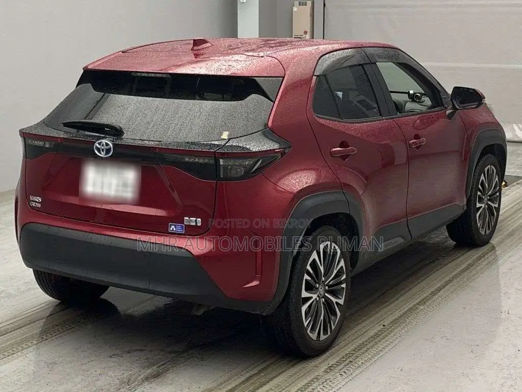 Toyota Yaris Cross 1.5 Hybrid FWD 2021 Red