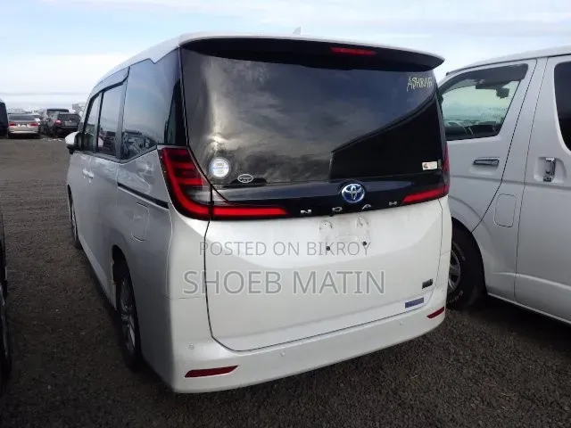 Toyota Noah 2022 Pearl
