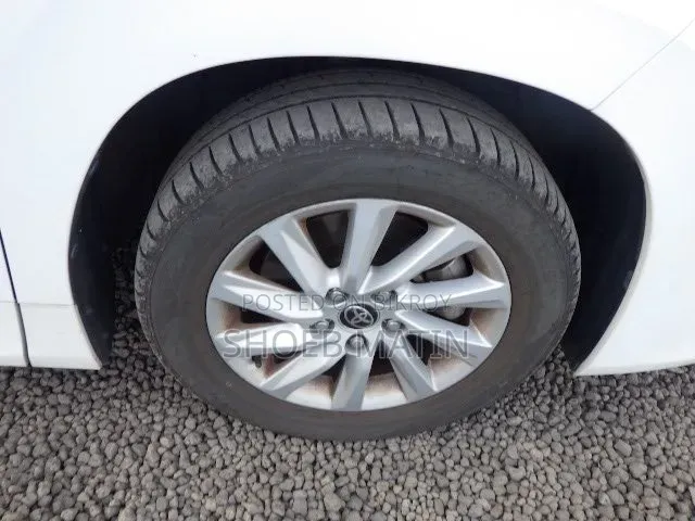 Toyota Noah 2022 Pearl