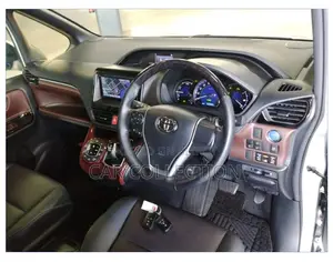 Toyota Esquire 2021 Silver