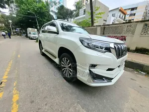 Toyota Land Cruiser Prado 2.7 2018 Pearl