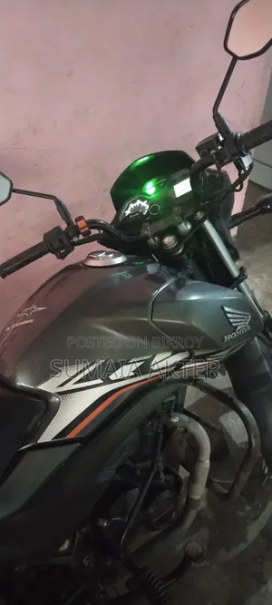 Honda CB 2021 Gray