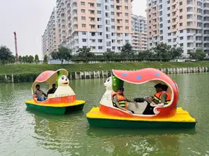 মিকি মাউস প্যাডেল বোট