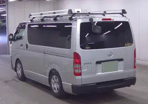 Toyota HiAce 2021 Silver