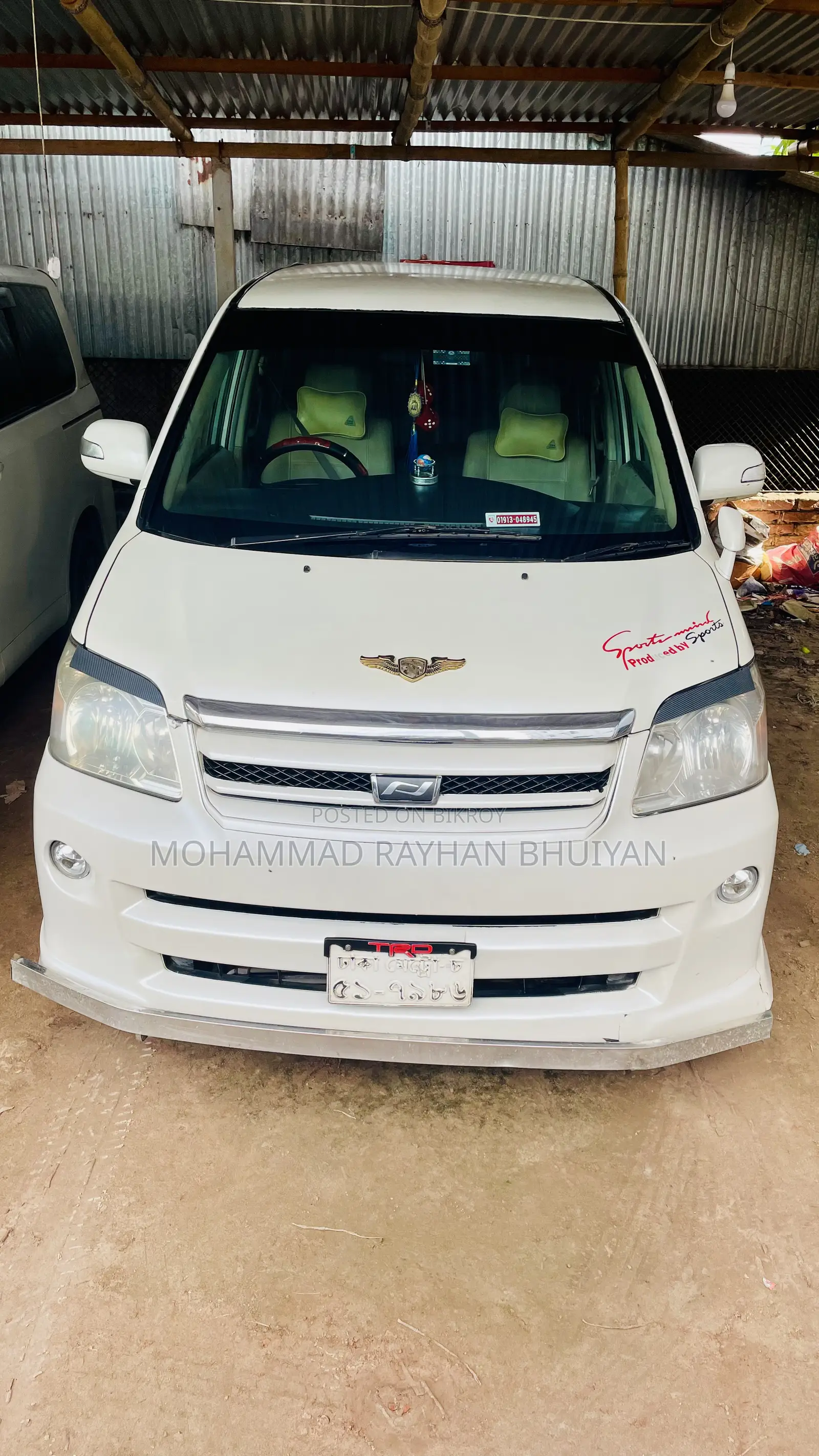 Toyota Noah 2.0 AWD (8 Seater) 2002 Pearl