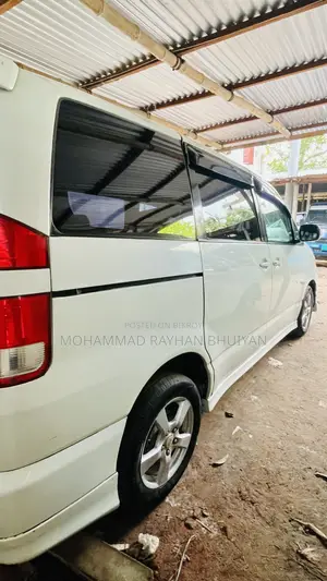 Toyota Noah 2.0 AWD (8 Seater) 2002 Pearl