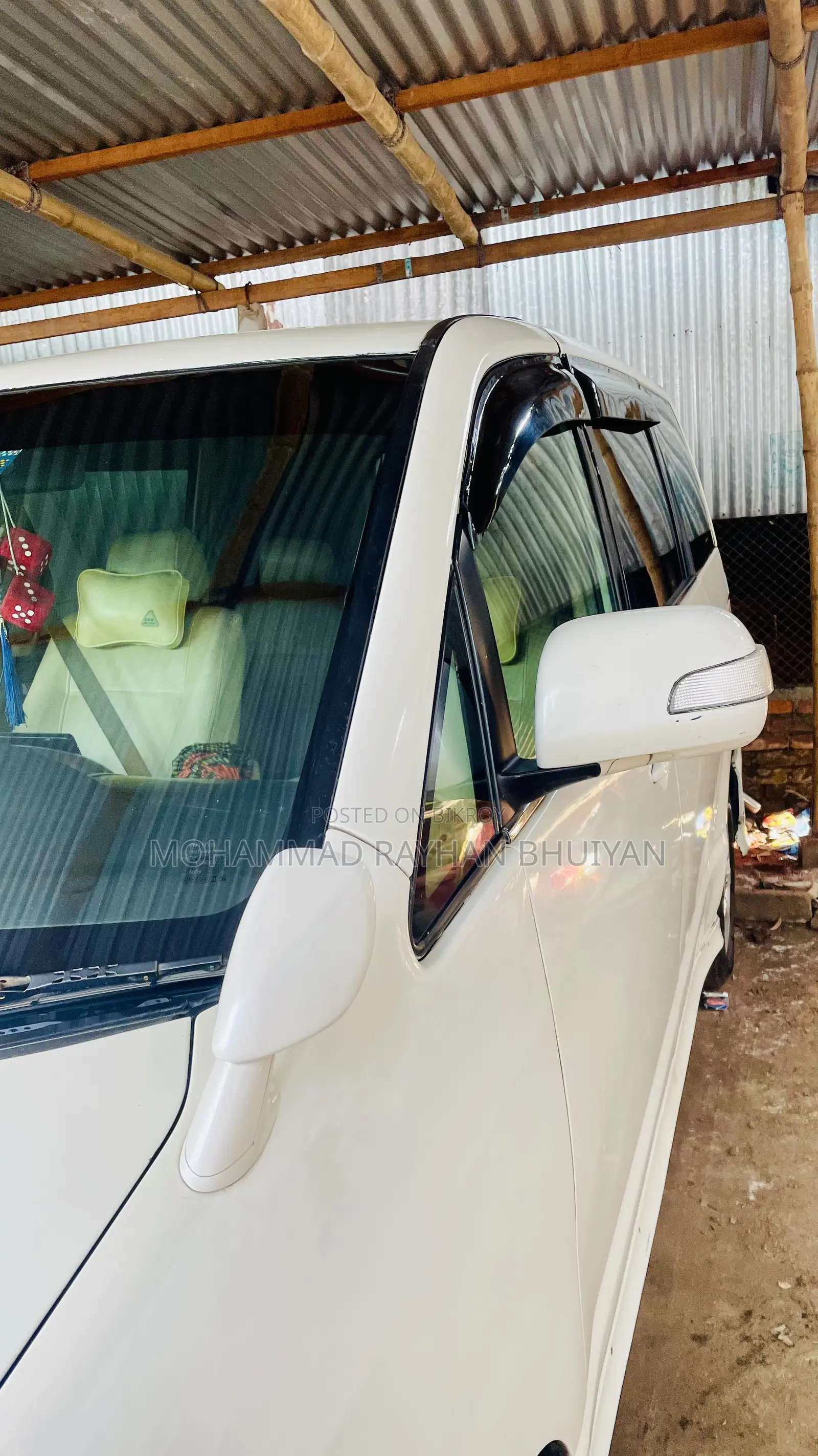 Toyota Noah 2.0 AWD (8 Seater) 2002 Pearl