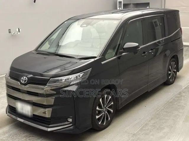 Toyota Noah 2022 Black