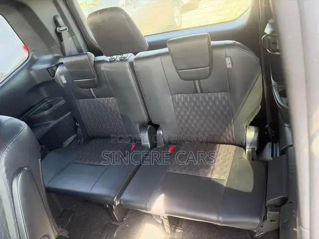 Toyota Noah 2022 Black