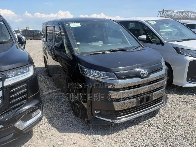 Toyota Noah 2022 Black