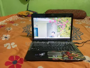 Laptop HP Dragonfly Folio 3GB Intel Core I3 HDD 500GB