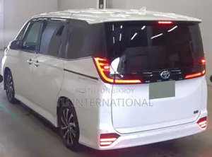 Toyota Noah 2023 Pearl