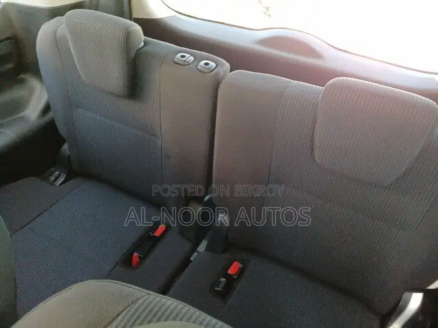 Toyota Noah 2021 Pearl