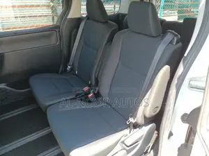 Toyota Noah 2021 Pearl