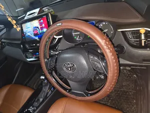 Toyota C-HR 2017 Pearl