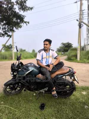 ইয়ামাহা এফজেডএস ভি৩ ২০২২ সবুজ