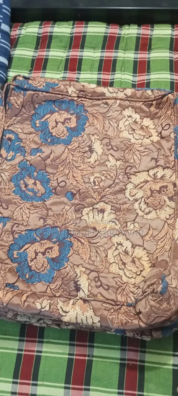 [Sale] Sofa cover in brand new condition (7 pieces)