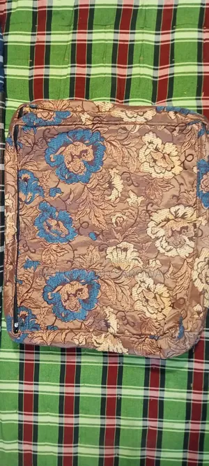[Sale] Sofa cover in brand new condition (7 pieces)
