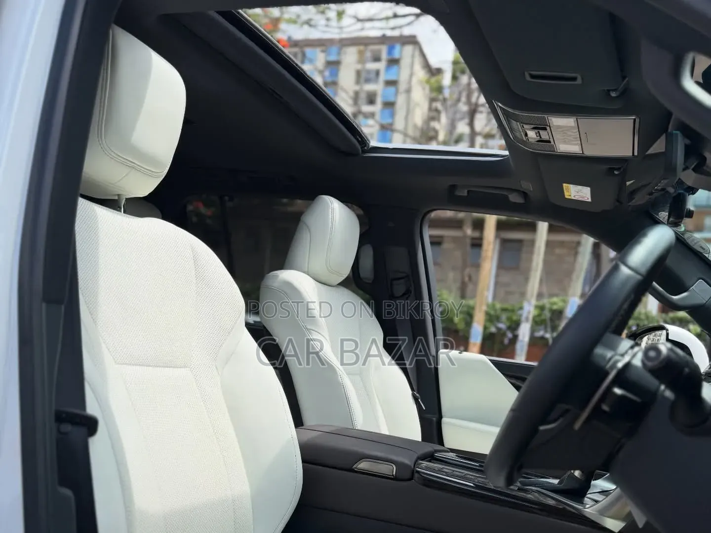 নতুন Lexus LX 600 2023 পার্ল