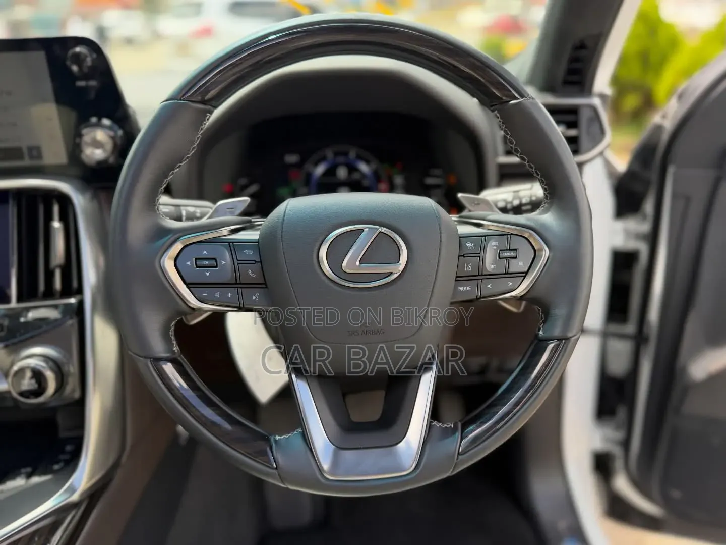 নতুন Lexus LX 600 2023 পার্ল