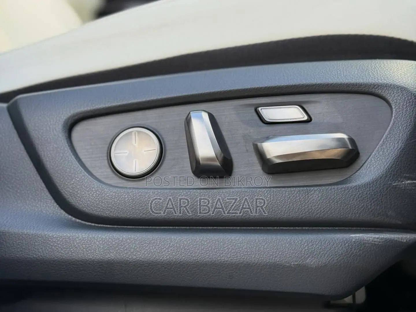নতুন Lexus LX 600 2023 পার্ল