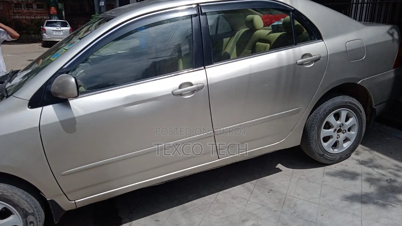 Toyota Corolla 2001 Gold