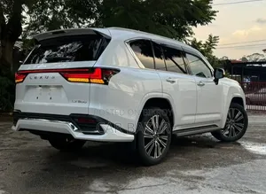 New Lexus LX 600 2023 Pearl