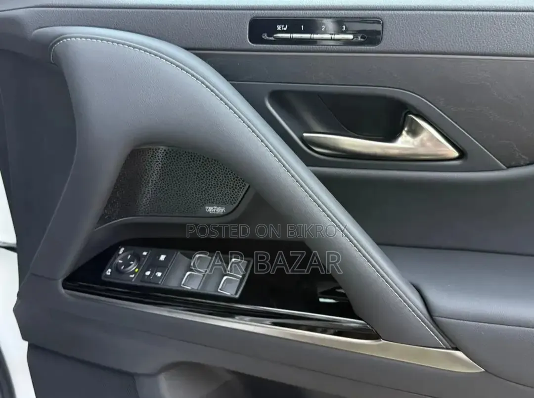 New Lexus LX 600 2023 Pearl