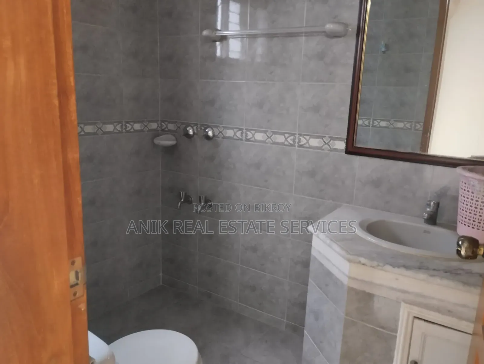 4-Bedroom Apartment in Anik Real Estate, Gulshan for Rent
