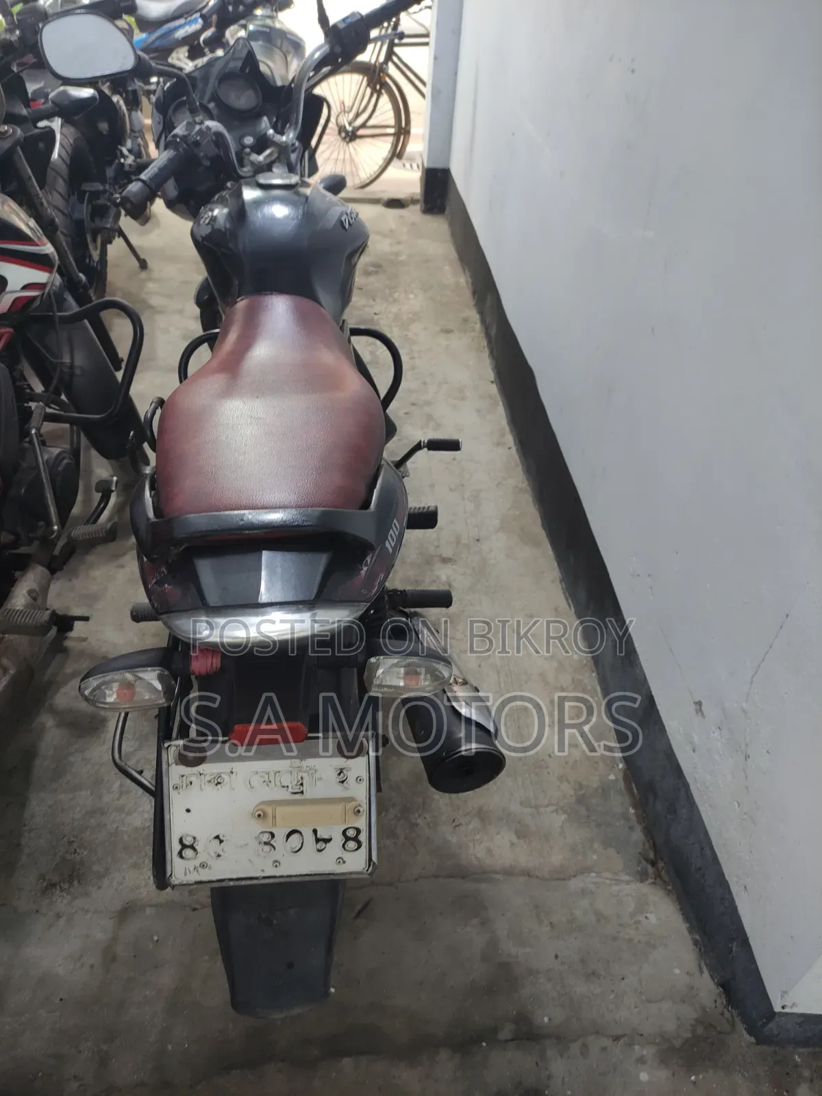 বাজাজ ডিসকভার ১০০ ২০১৩ বেগুনি