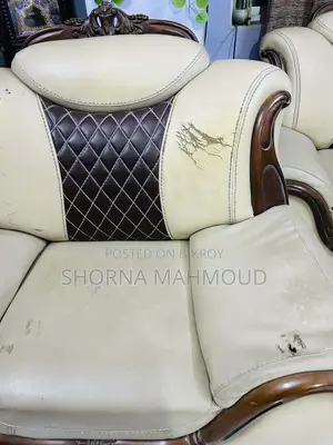 লেদার সোফা