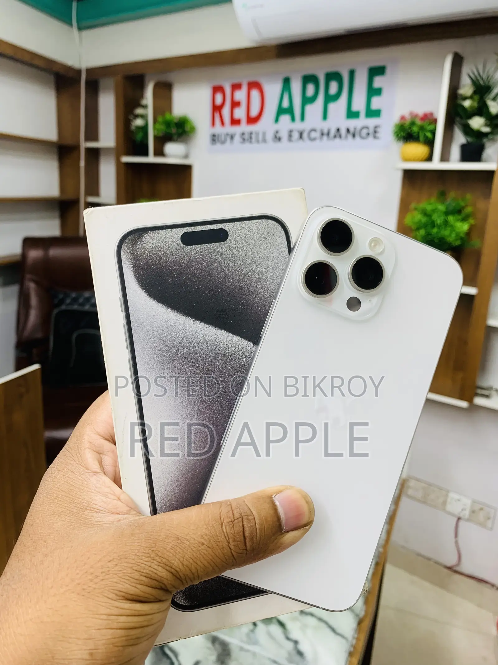 Apple iPhone 15 Pro Max 256 GB White