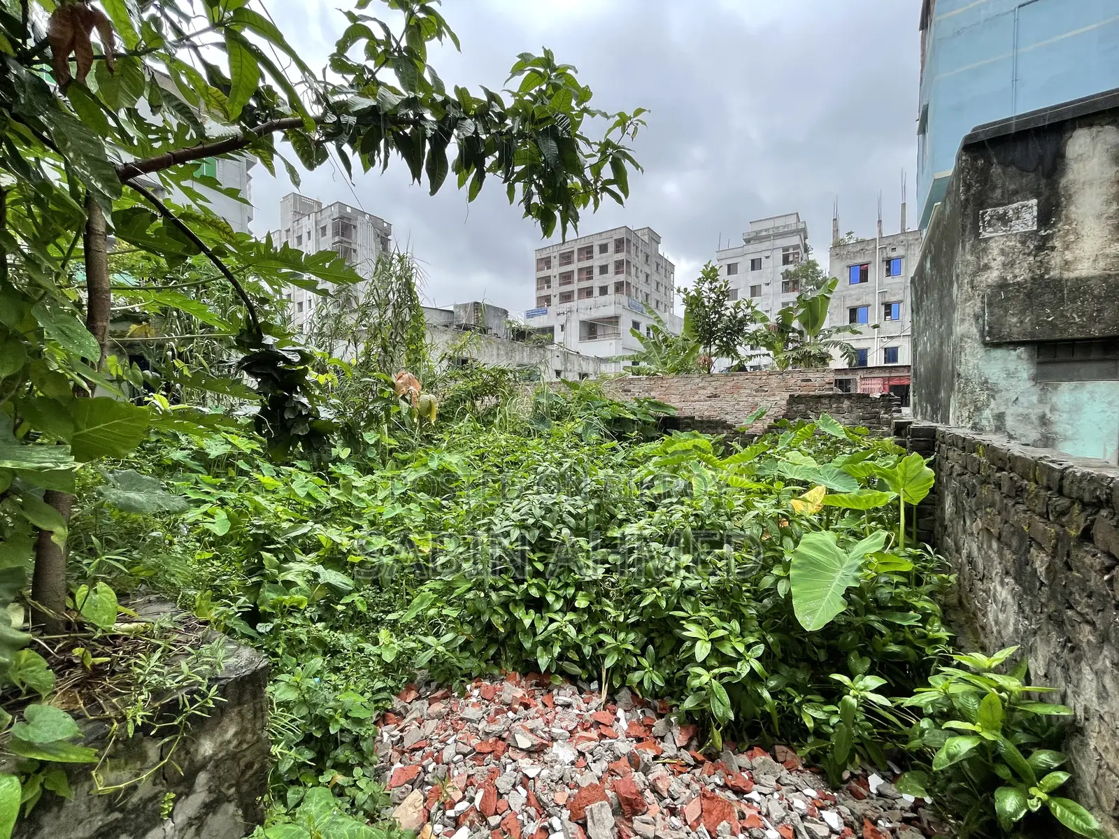 Land for sale (3 decimals)