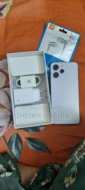শাওমি রেডমি ১২ ২৫৬ জিবি সাদা