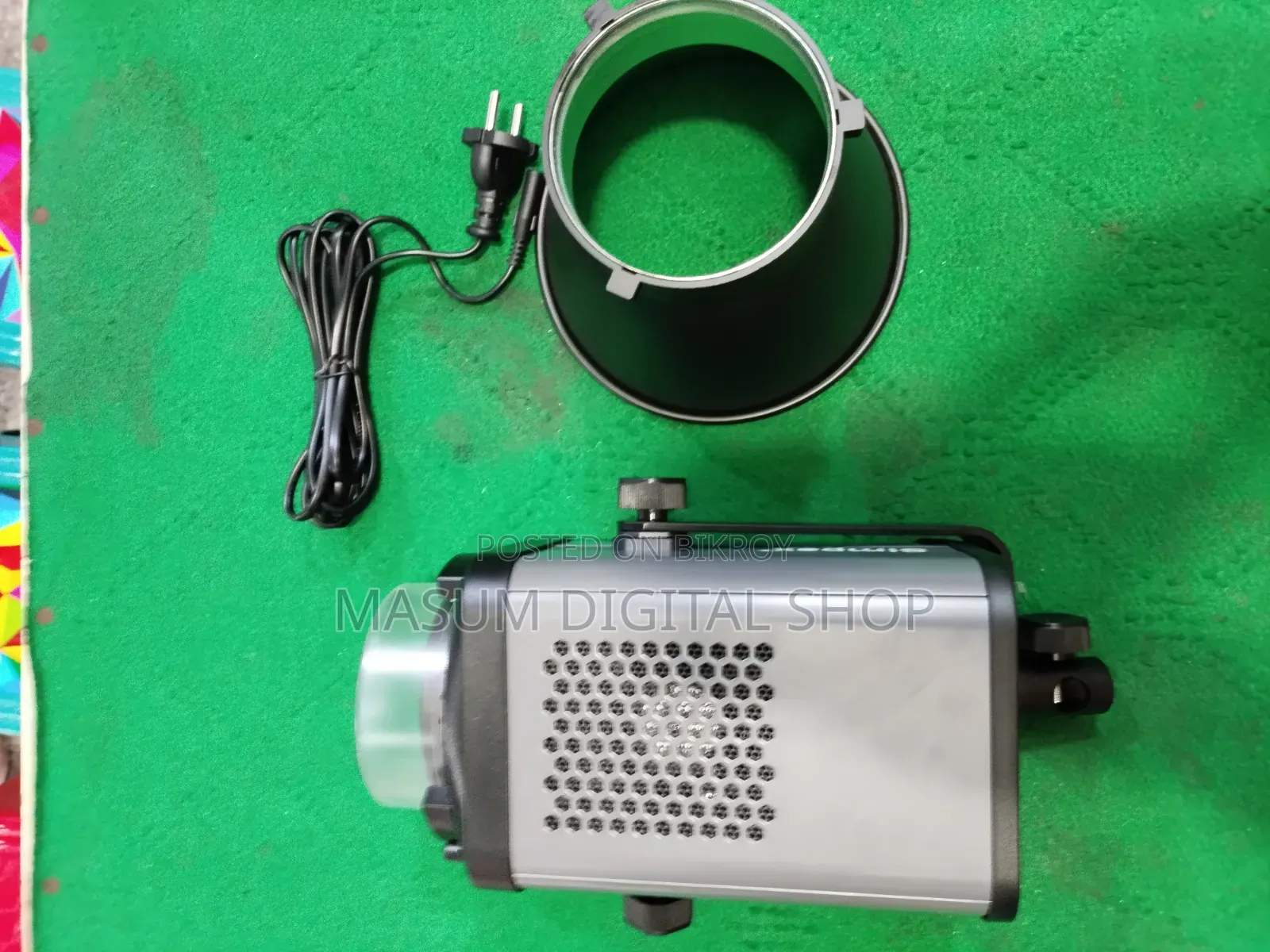 Simpex RGB M400
