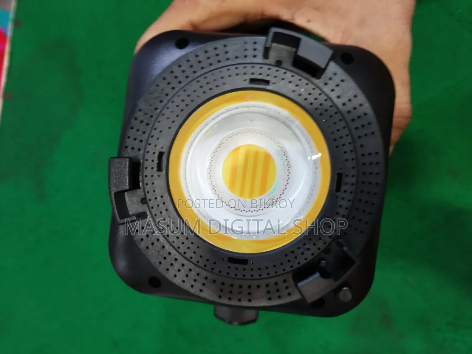 Simpex RGB M400