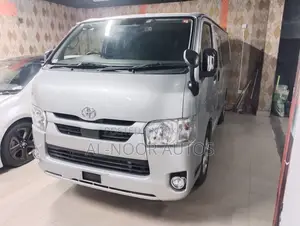 Toyota HiAce 2021 Silver
