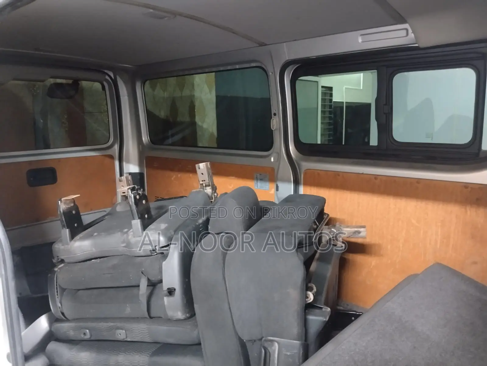 Toyota HiAce 2021 Silver