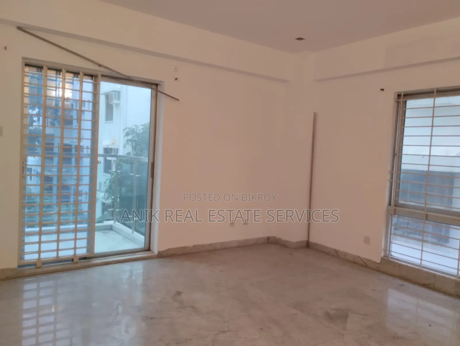 4-bedroom Apartment in Anik Real Estate, Gulshan for Rent