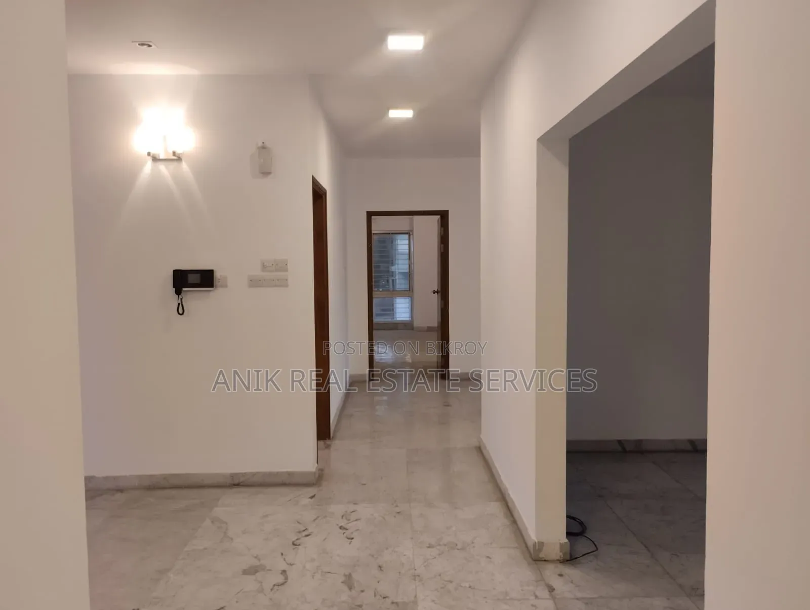 4-bedroom Apartment in Anik Real Estate, Gulshan for Rent