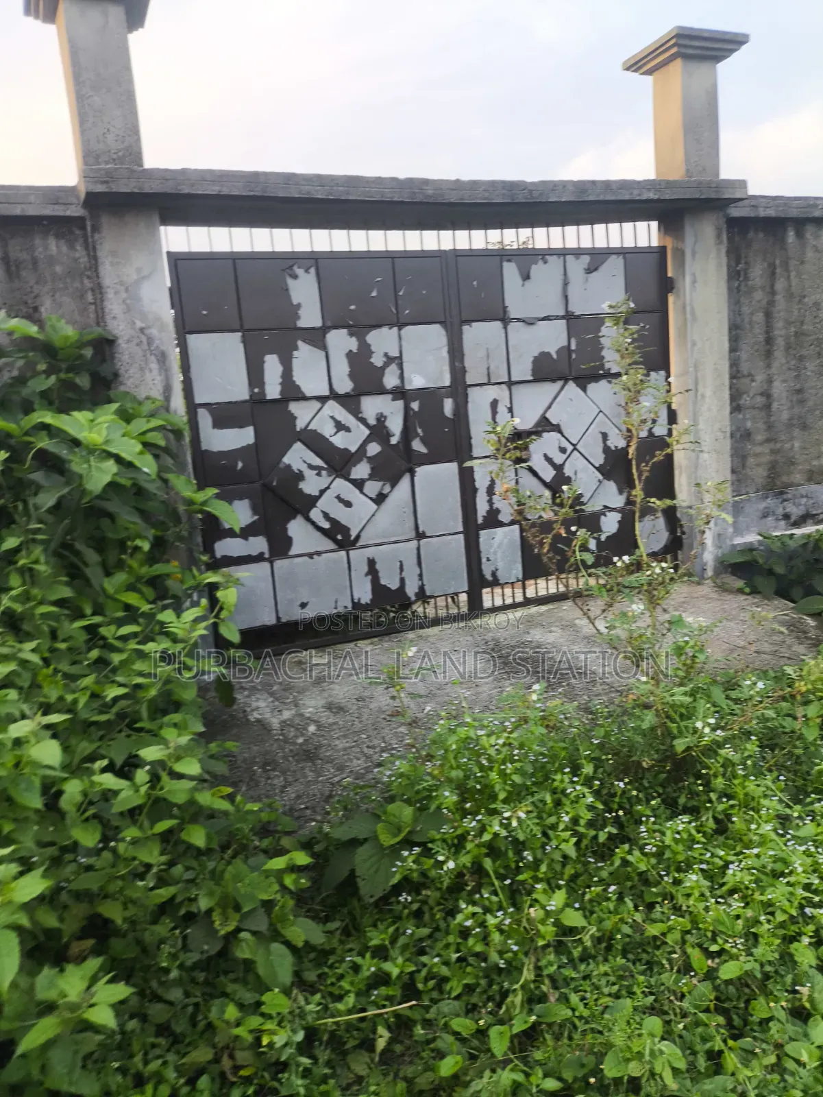 Sector: 10, Lake View 10 Katha Plot Urgent Sale In Purbachal.