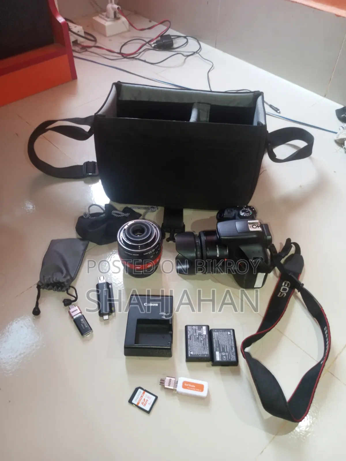 Canon 1300D Camera