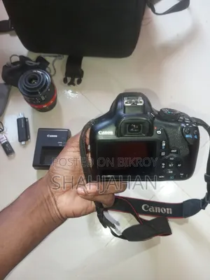 Canon 1300D Camera