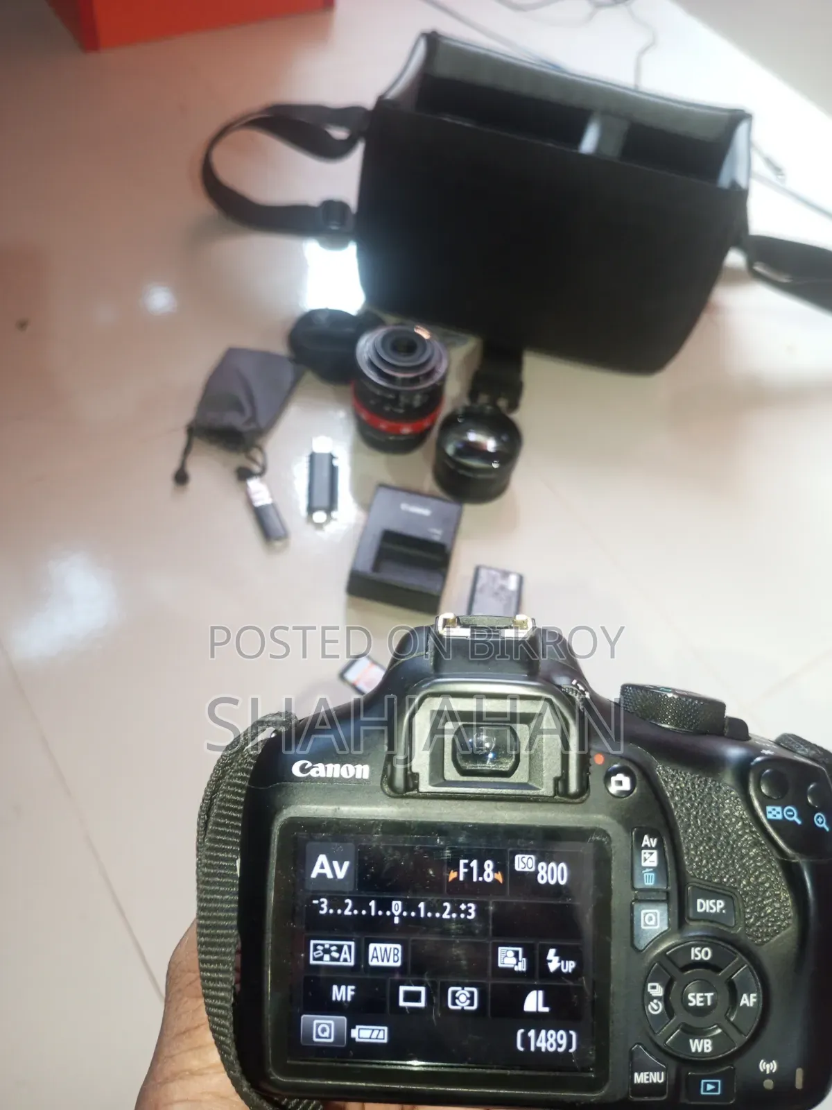 Canon 1300D Camera