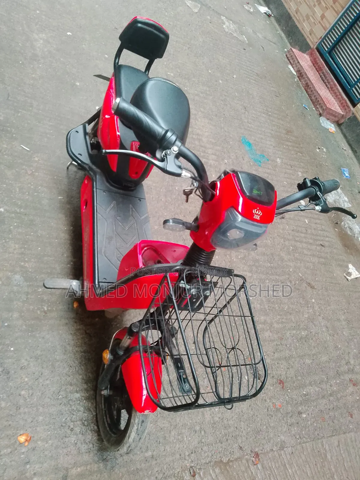 মোটরসাইকেল ২০২৬ লাল